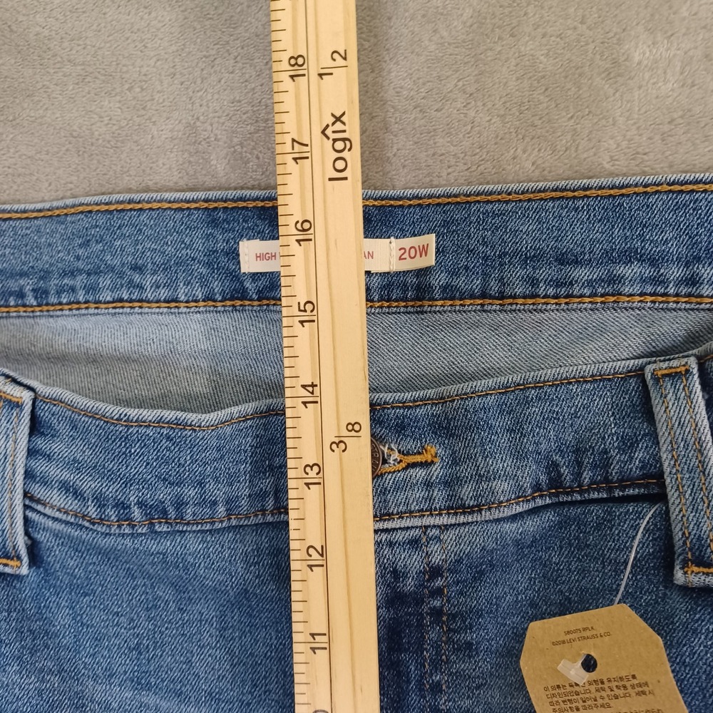 NWT Levis High Waisted Mom Jeans 42x28  Relaxed Tapered Leg Blue‎ Sz 20WClassic - Picture 9 of 10